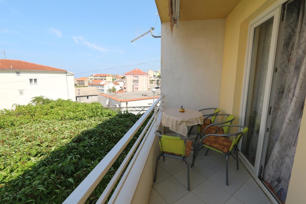 Apartments Antoneta Makarska Exteriör bild