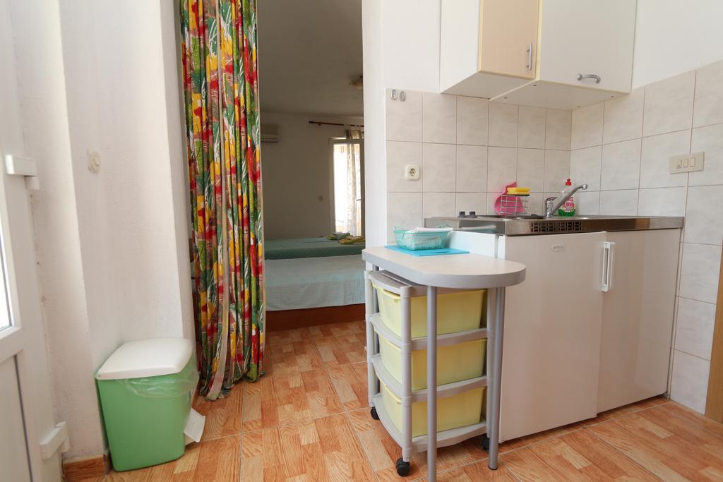 Apartments Antoneta Makarska Exteriör bild