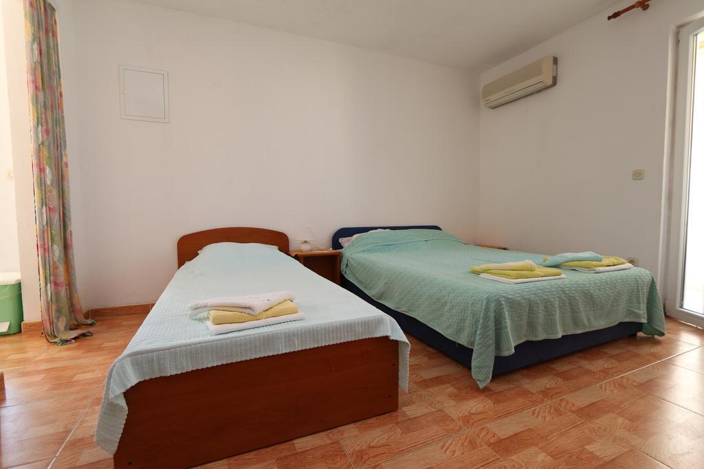 Apartments Antoneta Makarska Exteriör bild